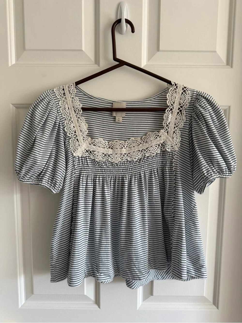 Maeve Striped Lace-Trim Puff Sleeve Top - Blue & White